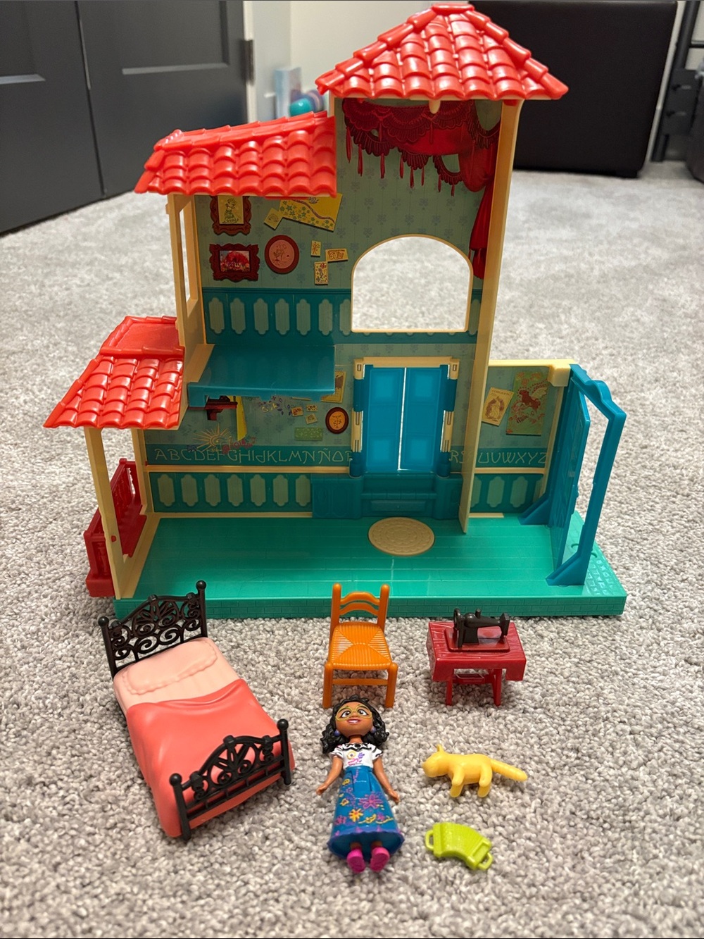 Disney Encanto Mirabel Room Playset